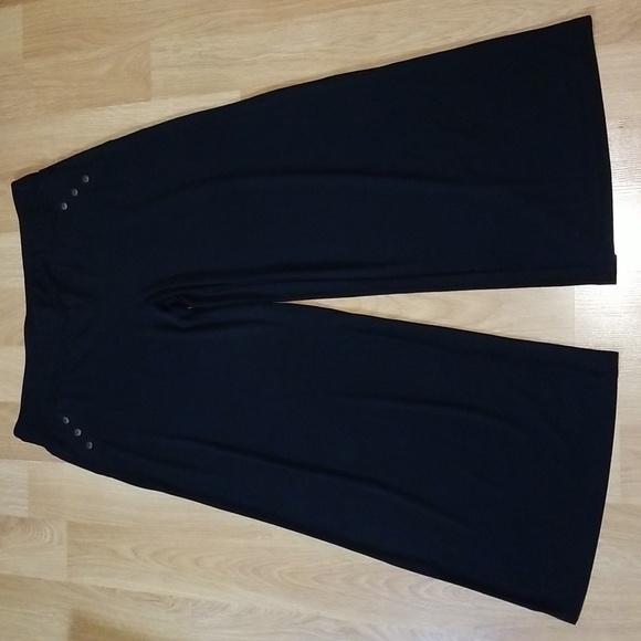 Reitmans petites black pull on wide leg pants with gold buttons size 16p EUC - Picture 8 of 8